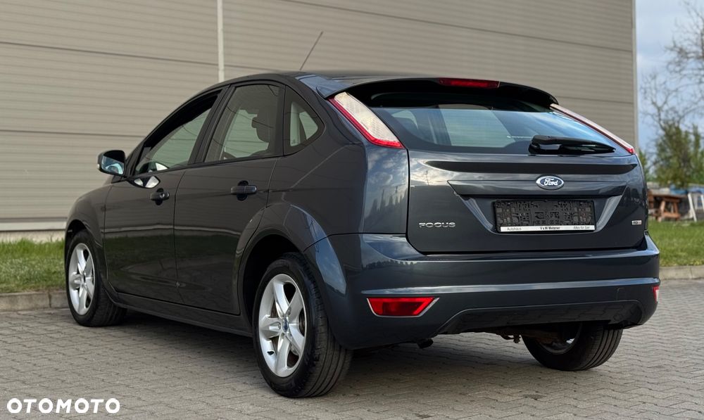 Ford Focus 1.6 TDCi DPF Titanium - 10