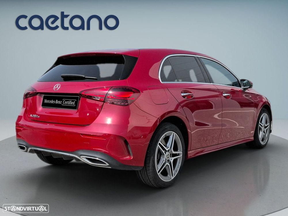 Mercedes-Benz A 250 e 8G-DCT AMG Line - 6