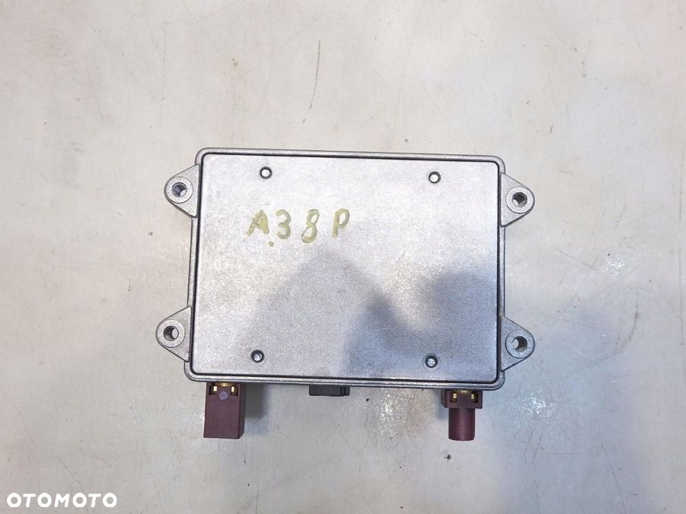 WZMACNIACZ ANTENY AUDI A3 8P 8E0035456D - 2