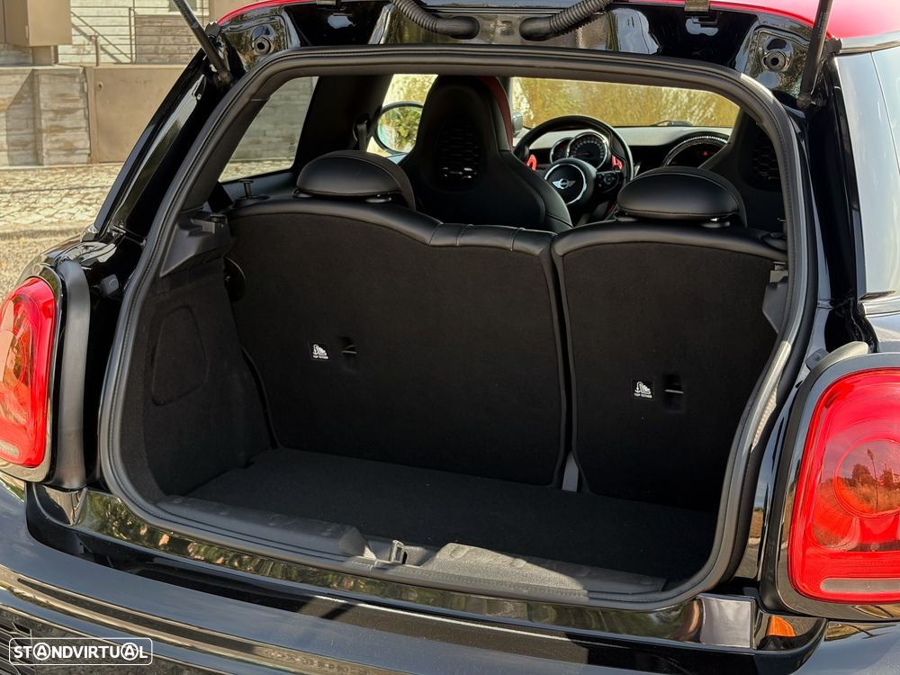 MINI 3 Portas John Cooper Works Sport Aut. - 17