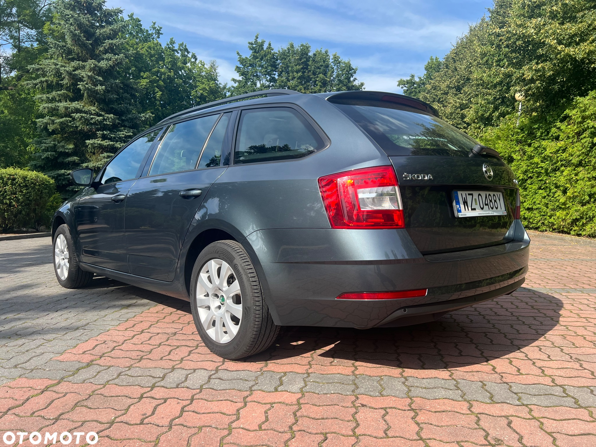 Skoda Octavia 2.0 TDI Ambition DSG - 2