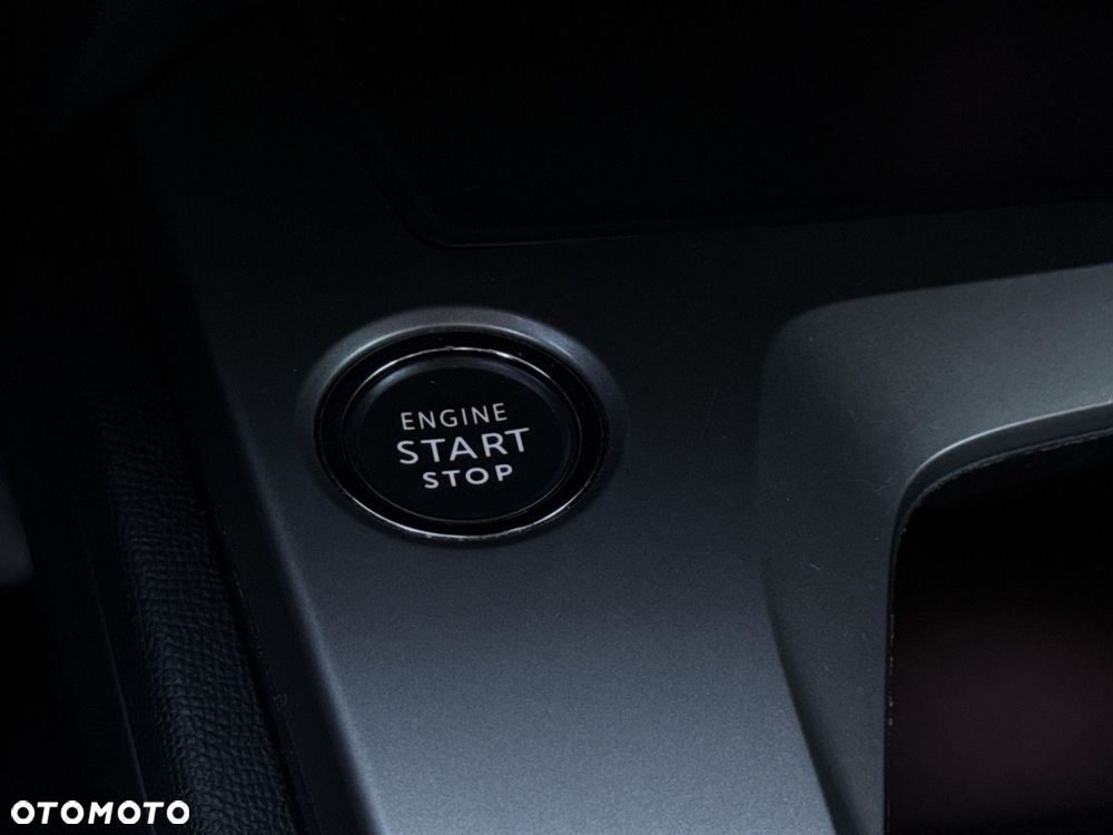 Peugeot 308 1.2 PureTech Active Pack S&S - 17