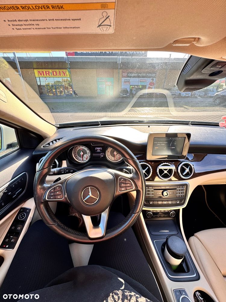 Mercedes-Benz GLA 2016