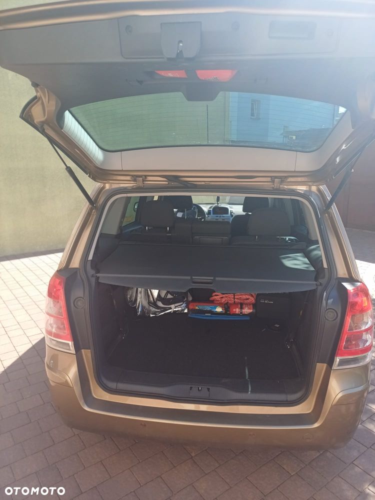Opel Zafira 1.6 Enjoy - 4