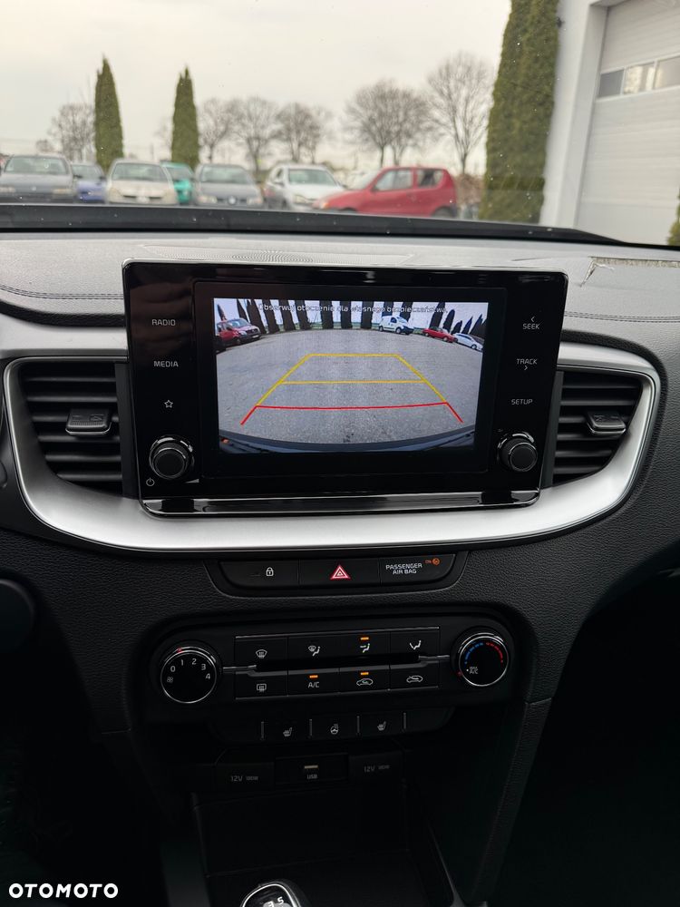 Kia Ceed 1.0 T-GDI 100 OPF Vision - 23