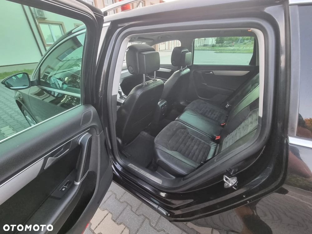 Volkswagen Passat Variant 2.0 TDI 4Motion DSG BlueMotion Tech Exclusive - 15