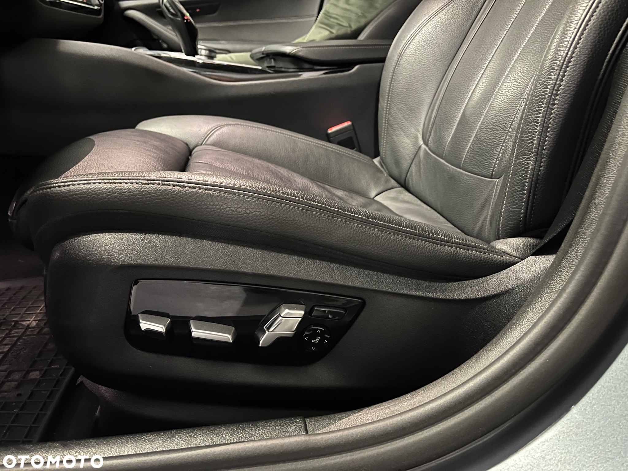 BMW Seria 5 525d Luxury Line - 16