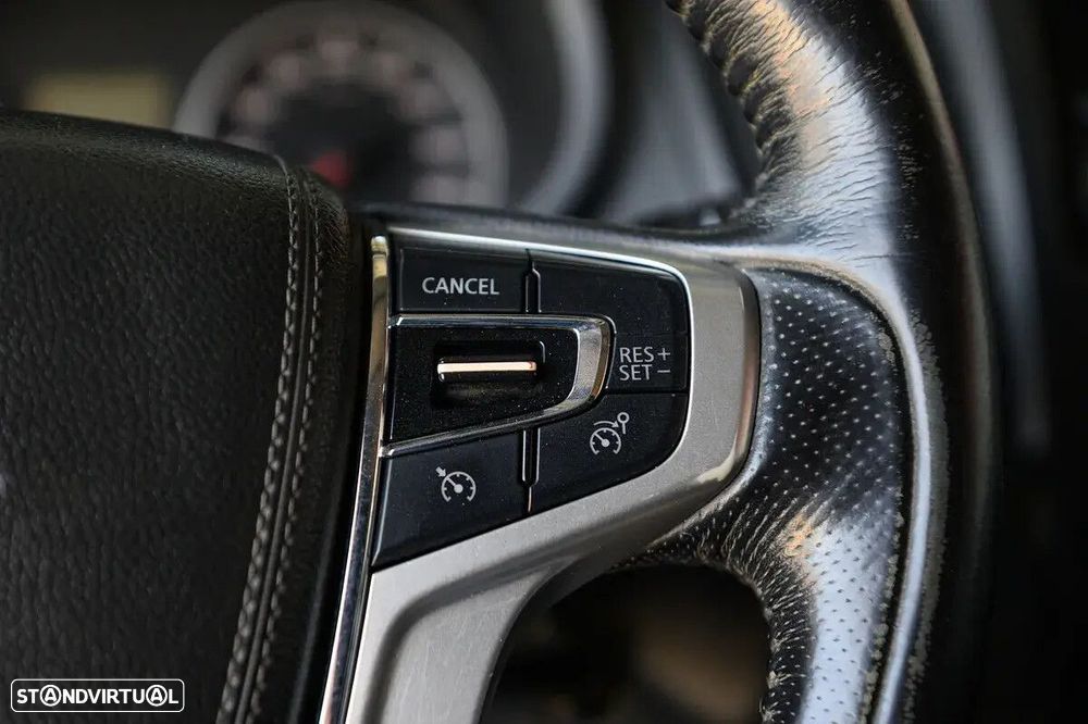 Mitsubishi L200 - 32