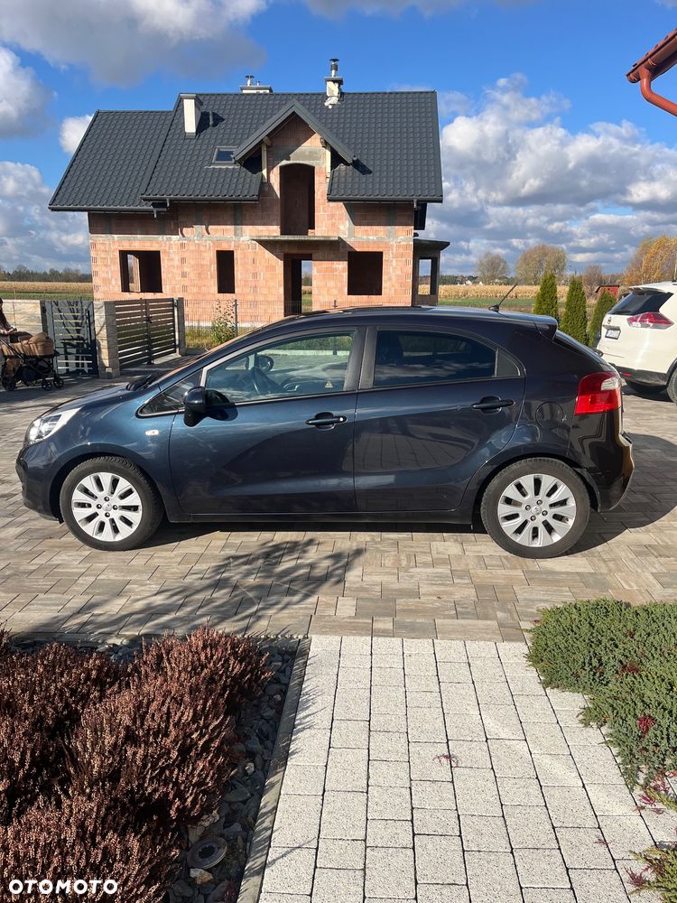 Kia Rio 1.2 Attract - 9