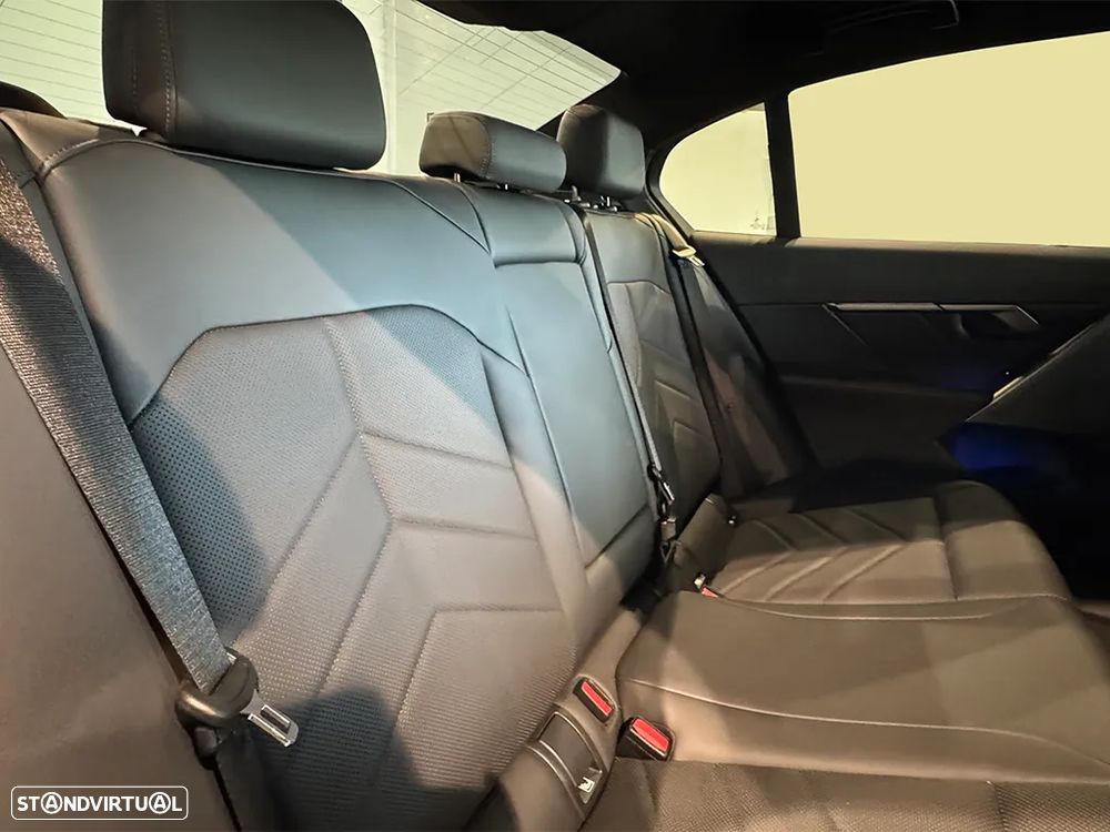 BMW i5 eDrive40 Pack Desportivo M - 9