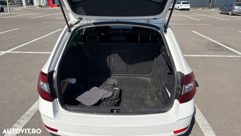 Skoda Octavia 2.0 TDI 4X4 DSG Style - 9