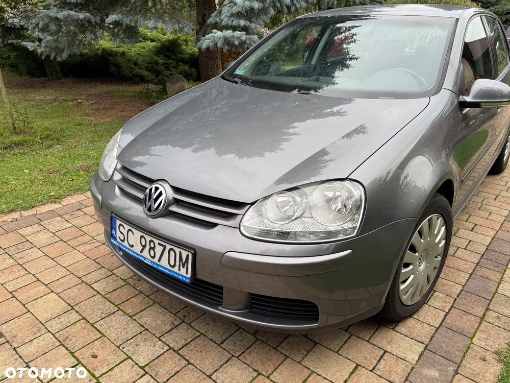 Volkswagen Golf - 1