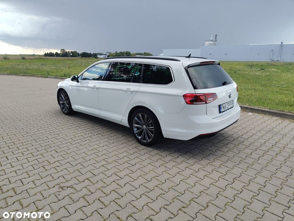 Volkswagen Passat 2.0 TDI SCR DSG Elegance - 4