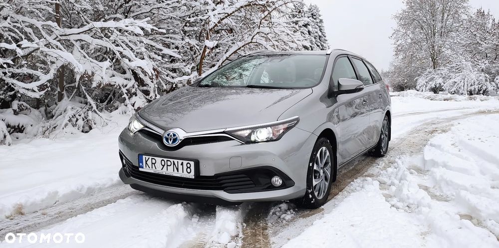 Toyota Auris Hybrid 135 Premium - 1