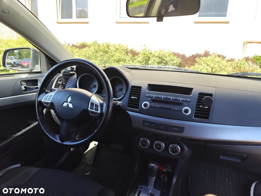 Mitsubishi Lancer 1.8 Instyle CVT - 25