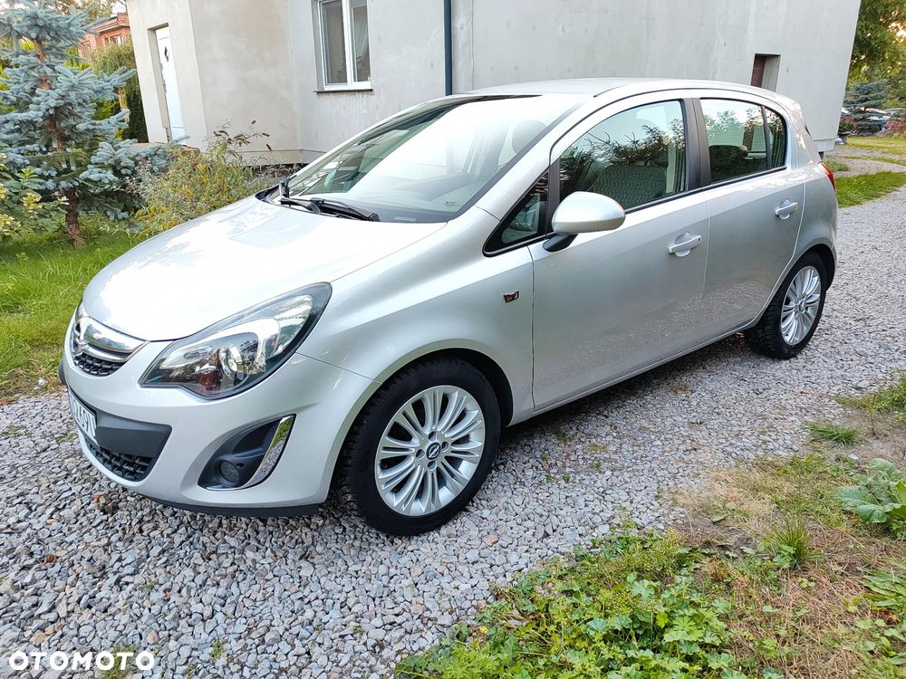 Opel Corsa 1.4 16V Cosmo - 10