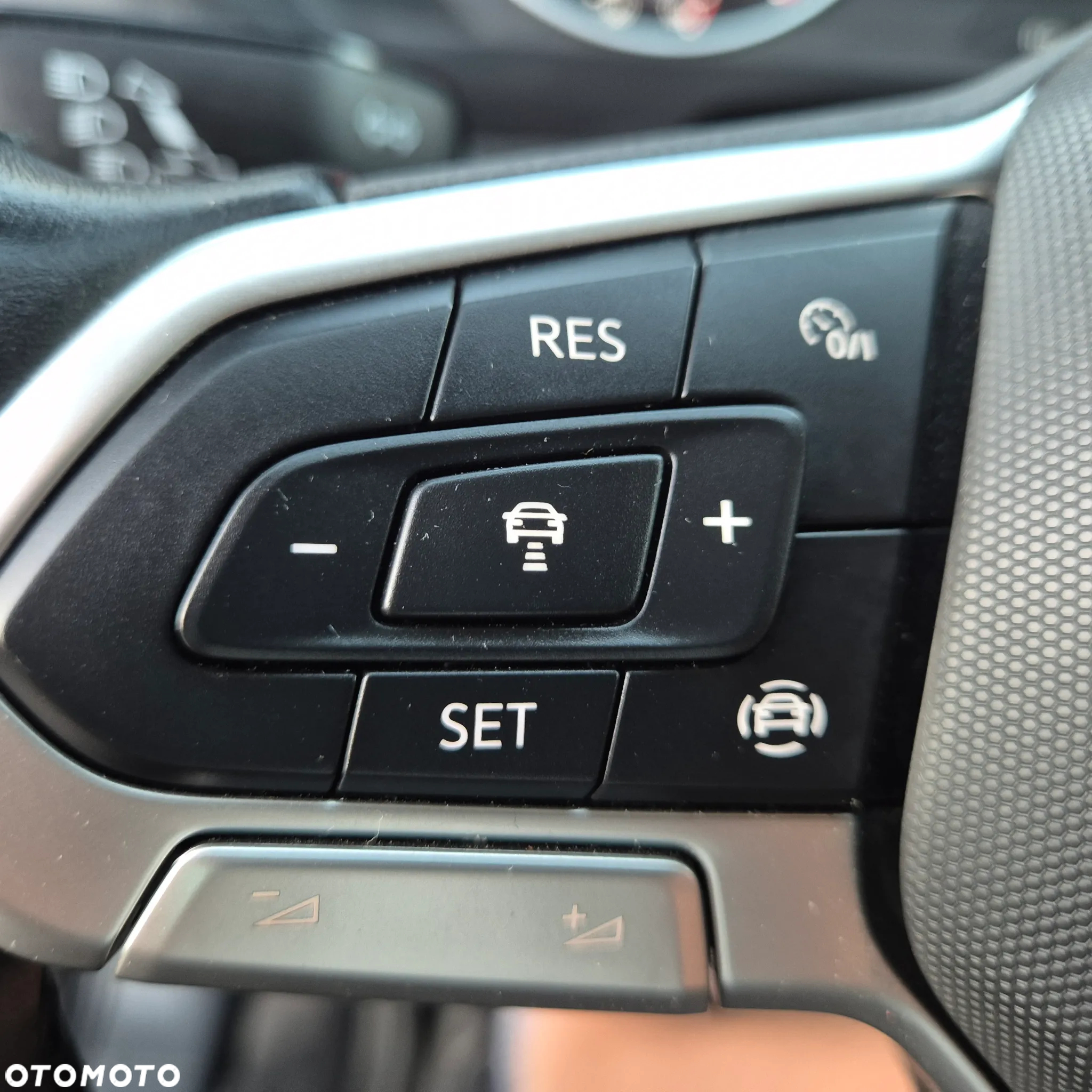 Volkswagen Tiguan - 22