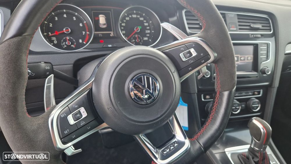 VW Golf GTI Performance BlueMotion DSG - 17