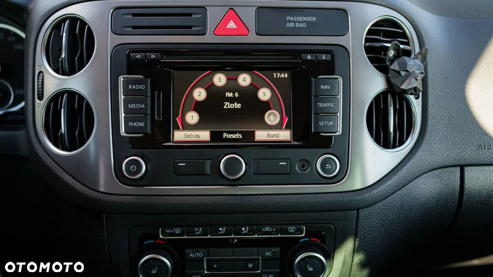Volkswagen Tiguan 1.4 TSI BlueMotion Technology Team - 16