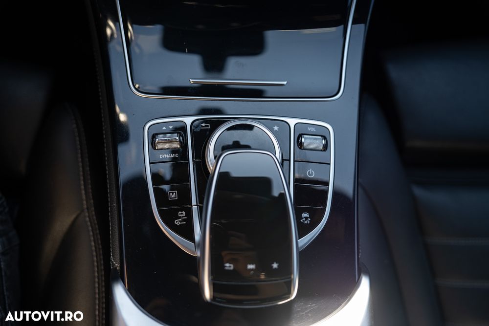 Mercedes-Benz GLC - 24
