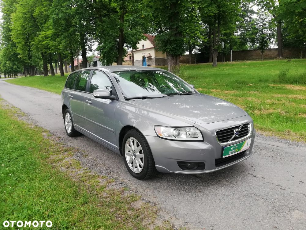 Volvo V50 1.6D DPF Momentum - 1