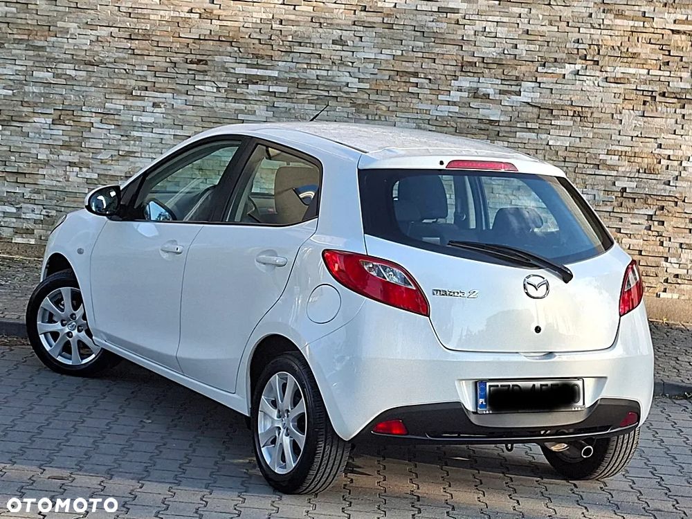 Mazda 2 1.3 Exclusive - 21