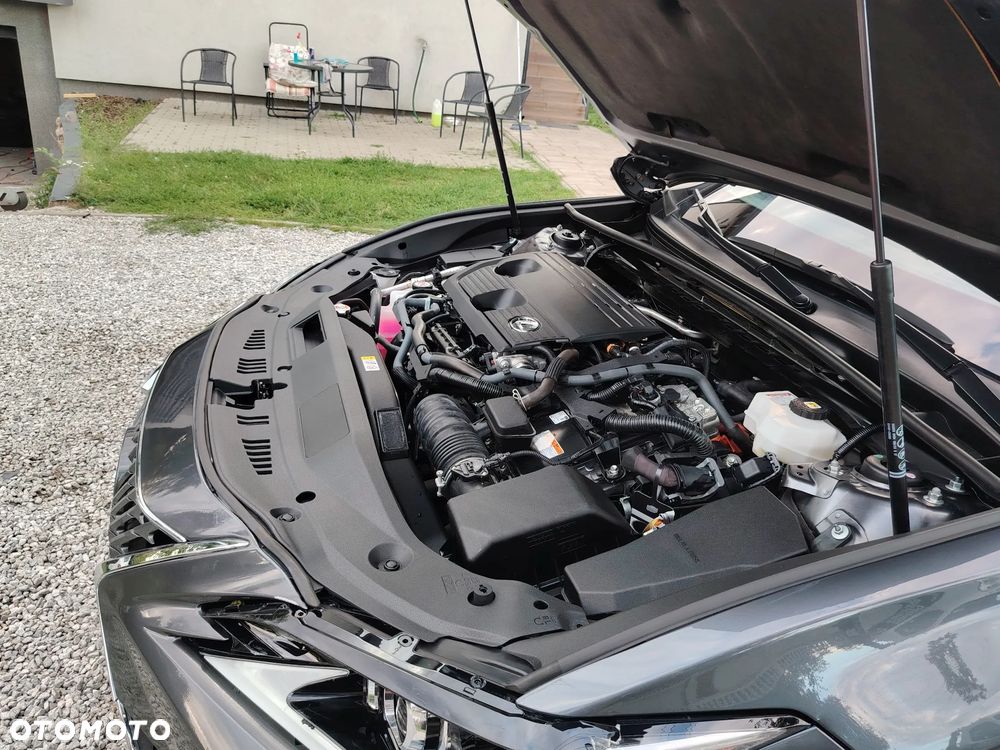 Lexus ES 300h Business Edition - 16