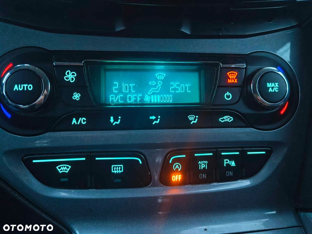 Ford Focus 1.6 EcoBoost Edition - 18