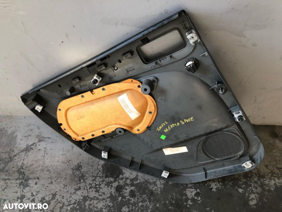 fata usa dreapta spate  ford focus 2 - 2