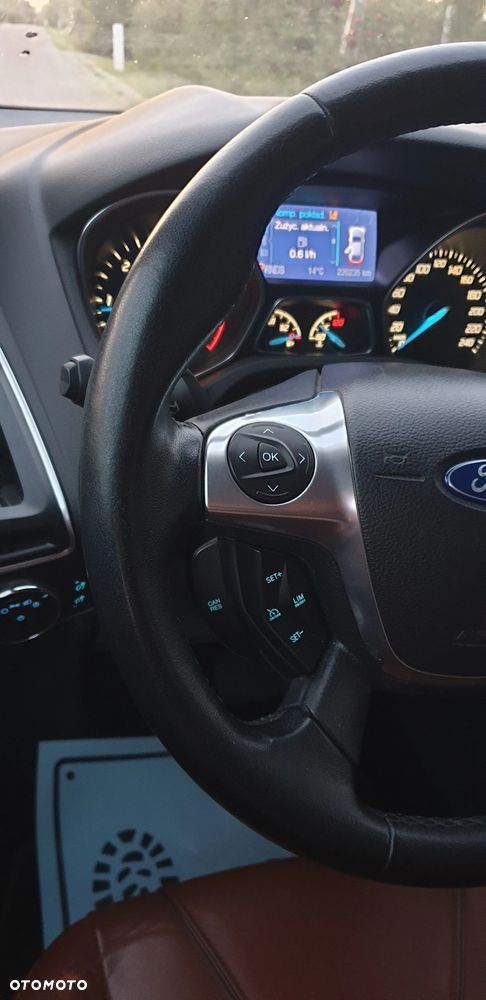 Ford Focus 2.0 TDCi DPF Titanium - 27