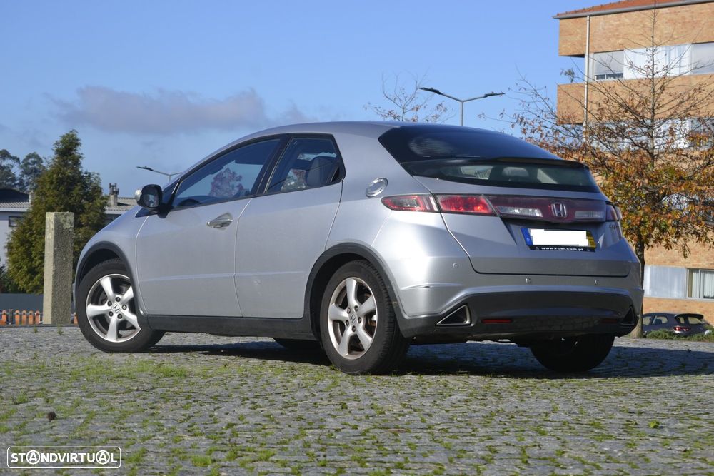Honda Civic 1.4 i-VTEC Elegance - 4