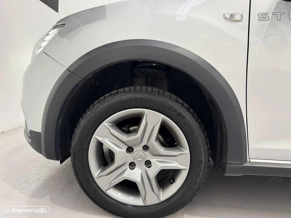 Dacia Sandero 1.5 dCi Stepway - 8