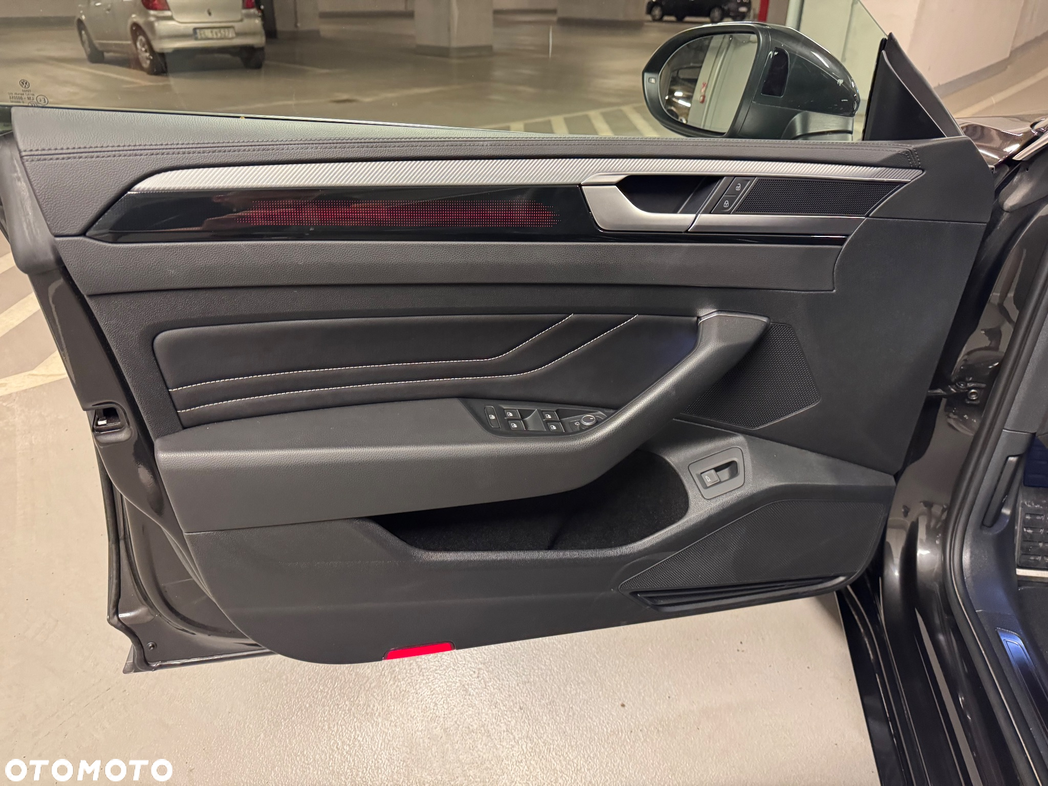 Volkswagen Arteon 2.0 TSI R-Line DSG - 28