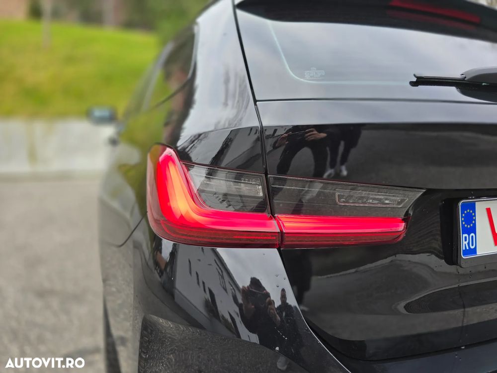 BMW Seria 3 318d Touring Aut. Sport Line - 25