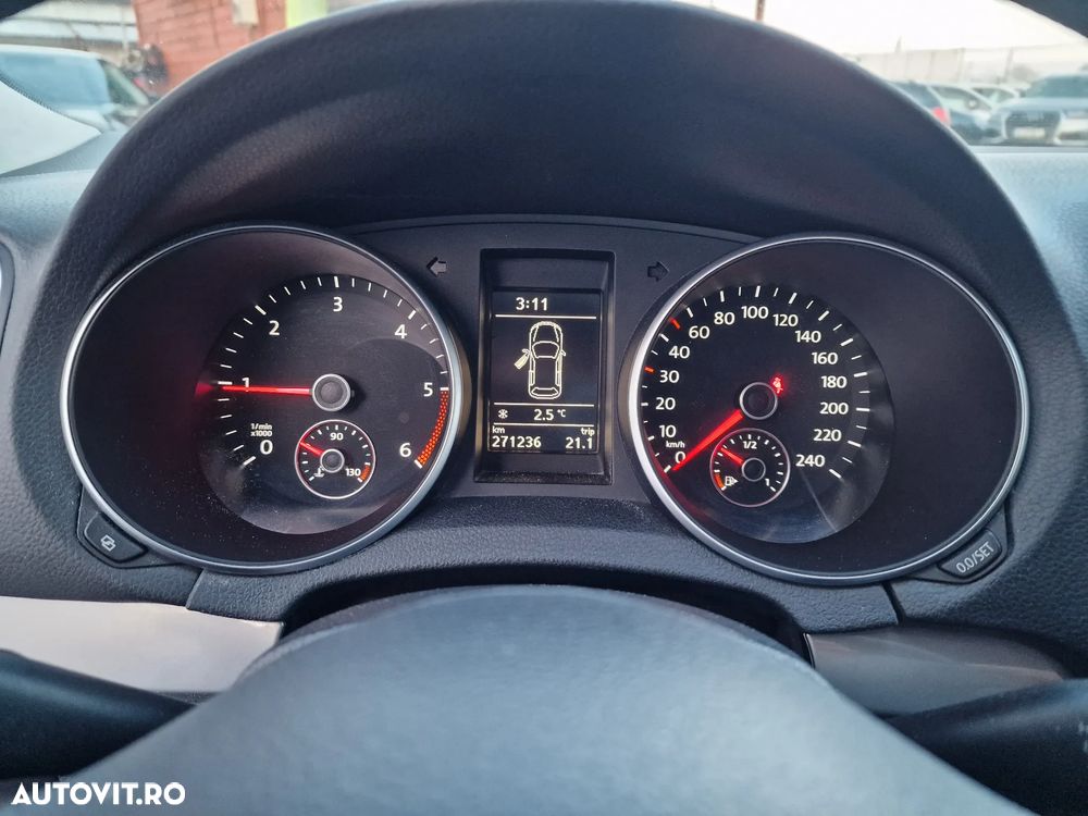 Volkswagen Golf 1.6 TDI BlueMotion Technology Trendline - 6