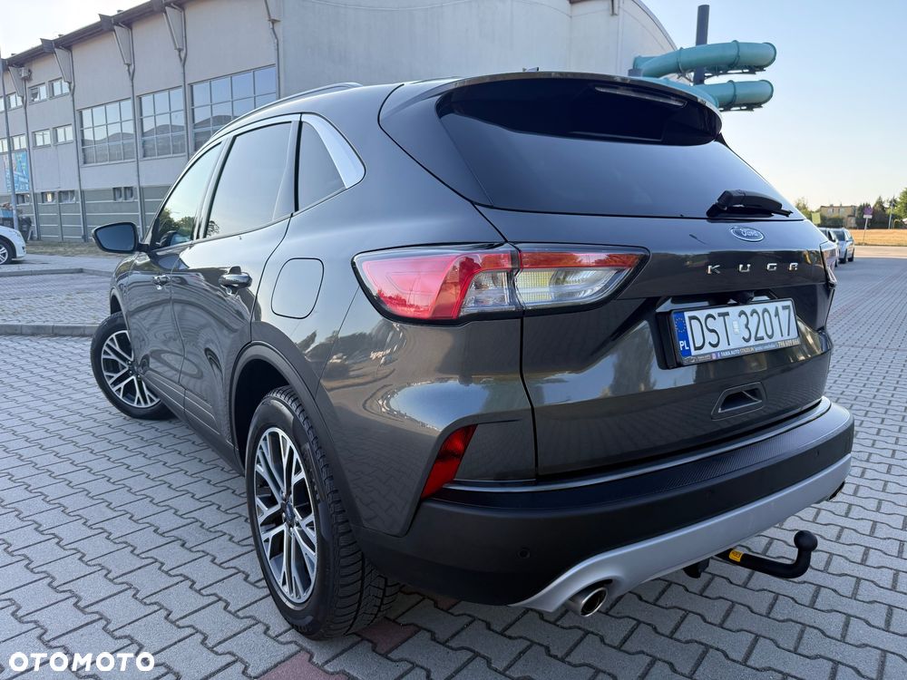 Ford Kuga 1.5 EcoBoost TITANIUM X - 3