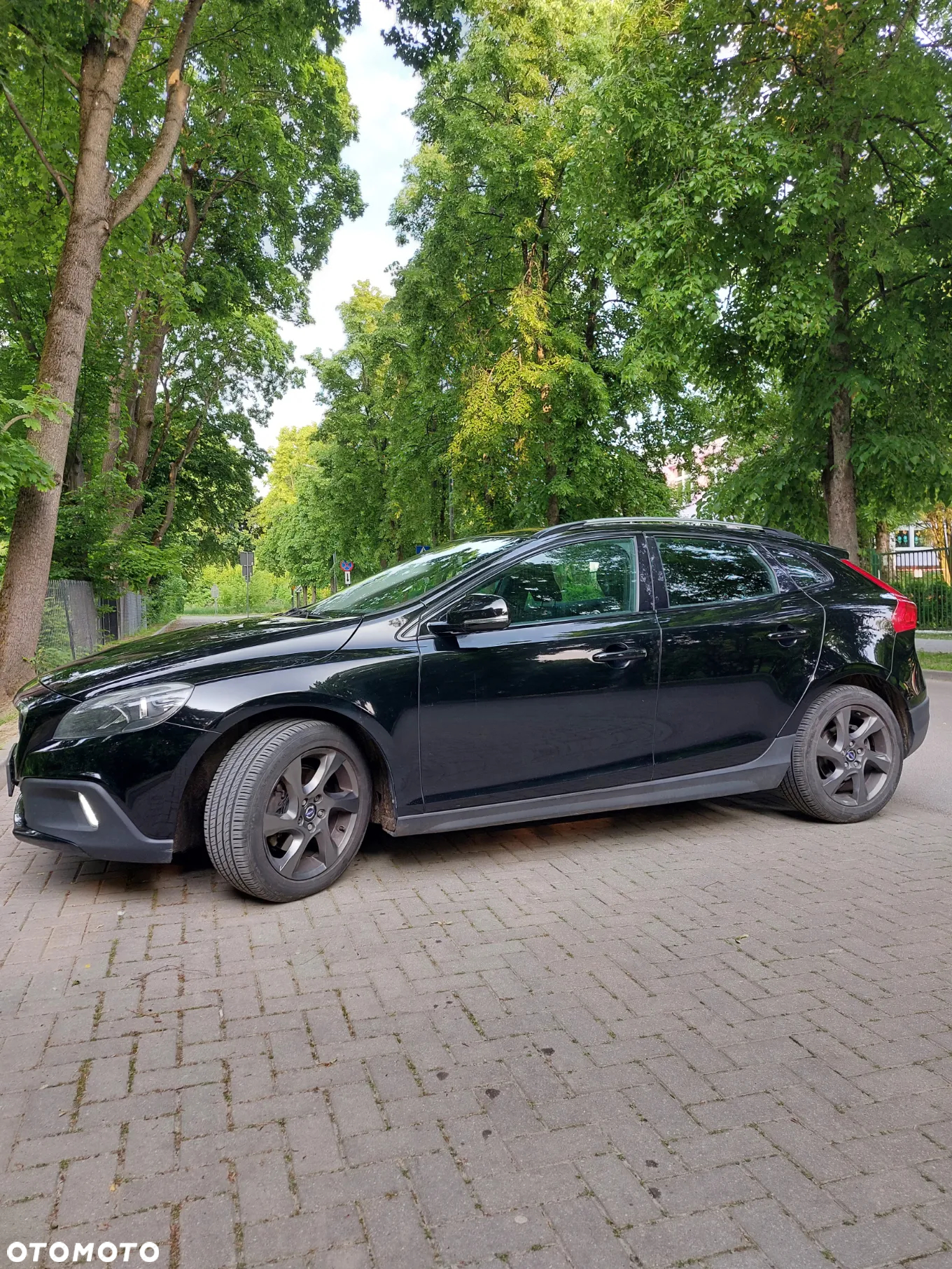 Volvo V40 Cross Country D2 Momentum - 2