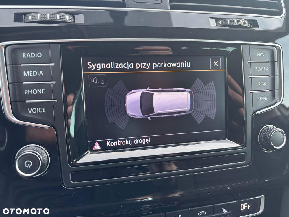 Volkswagen Golf 2.0 BlueTDI DSG Cup - 22