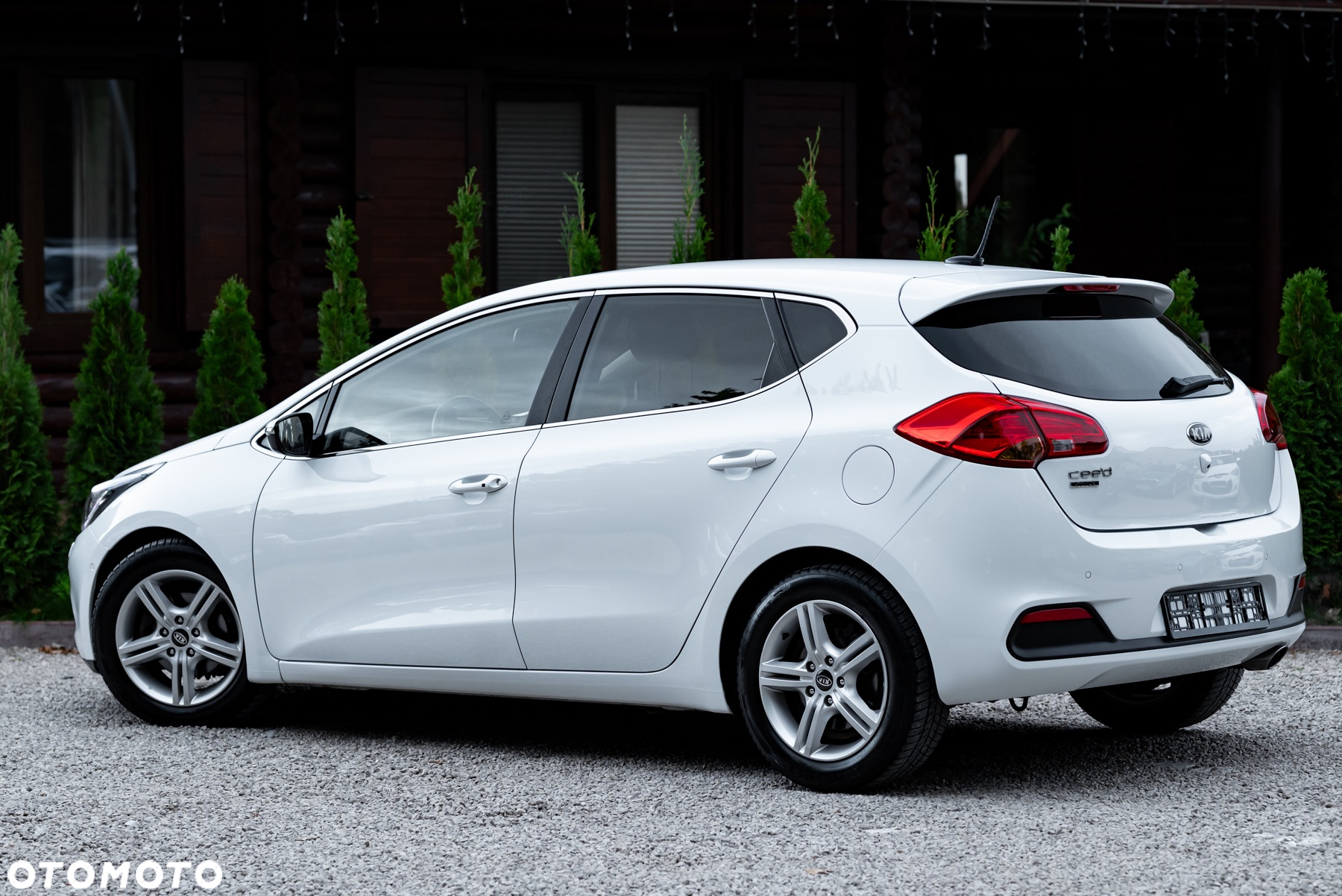 Kia Ceed Cee'd 1.6 GDI L Business Line DCT - 11