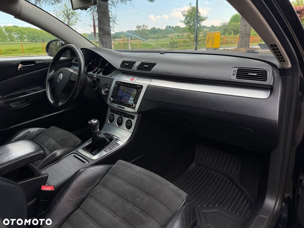Volkswagen Passat 2.0 TDI DPF Individual - 8