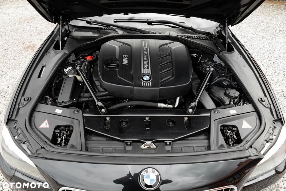 BMW Seria 5 525d xDrive Sport-Aut Modern Line - 16
