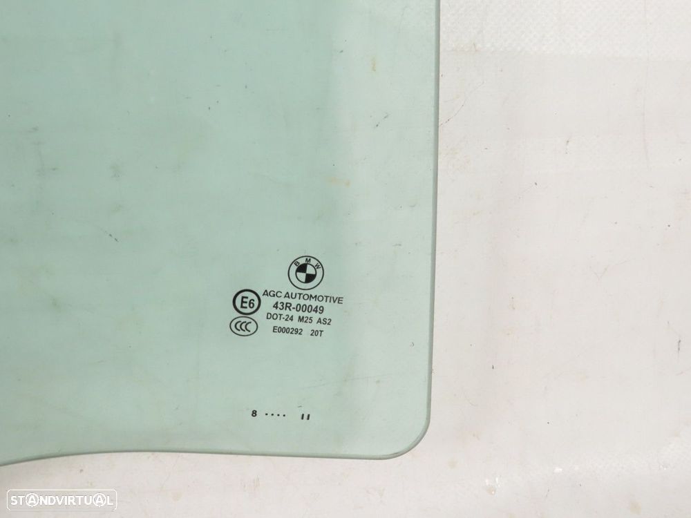 Vidro da porta Direito/Trás Seminovo/ Original BMW 5 (F10) 51357182118 - 2