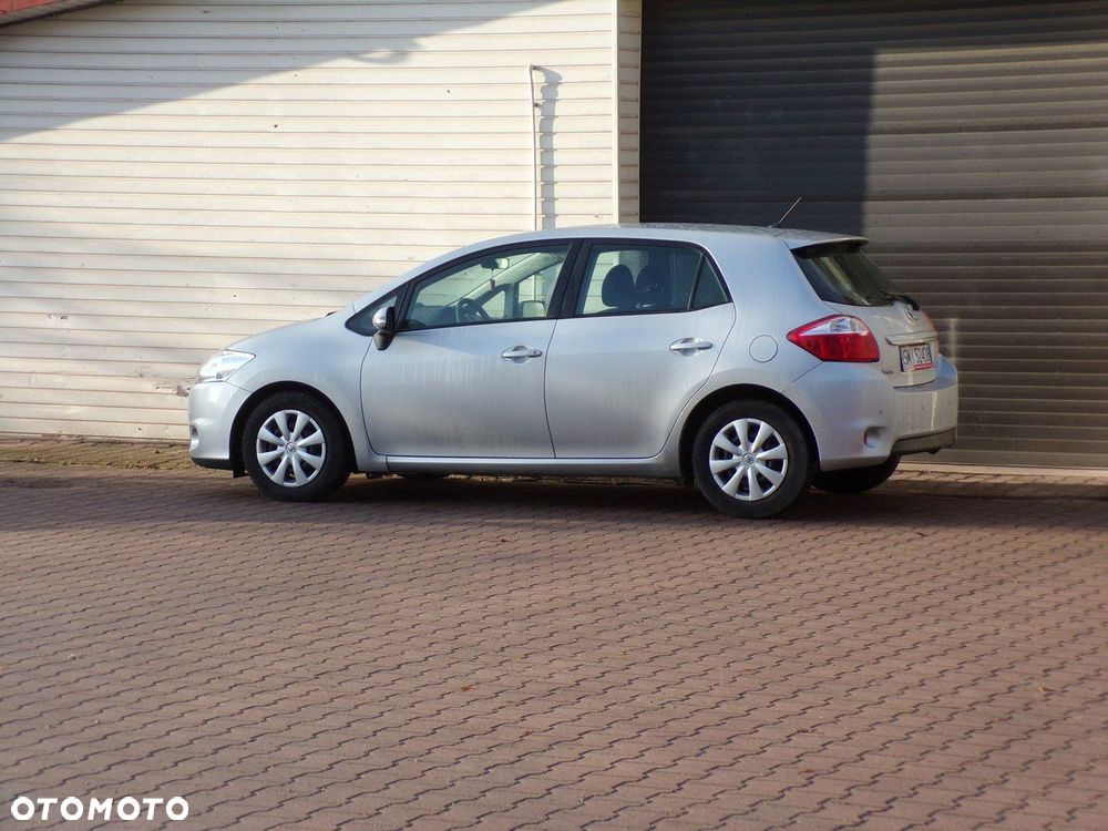 Toyota Auris - 9