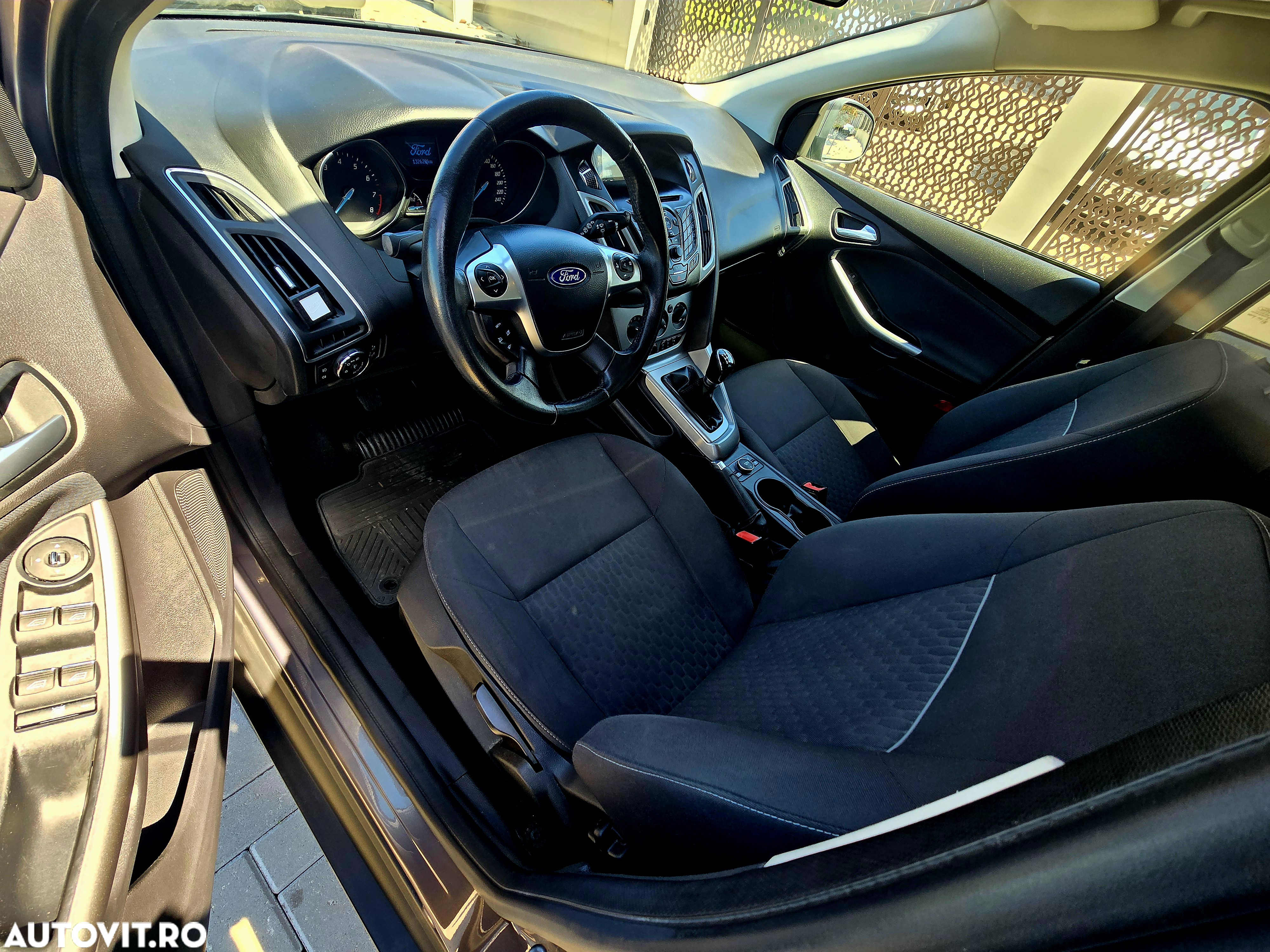 Ford Focus 1.0 EcoBoost Active Business - 6
