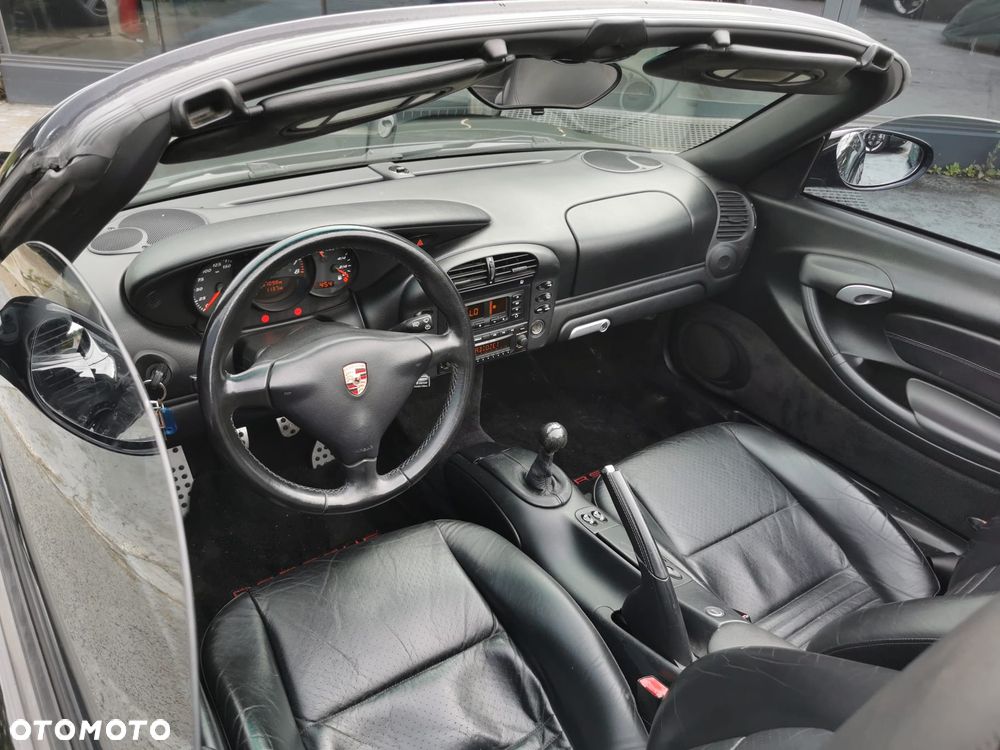 Porsche Boxster 2.7 - 8