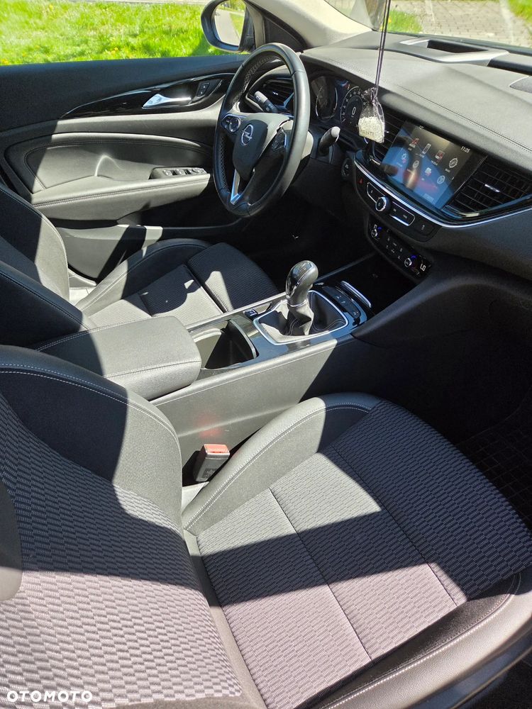 Opel Insignia - 18