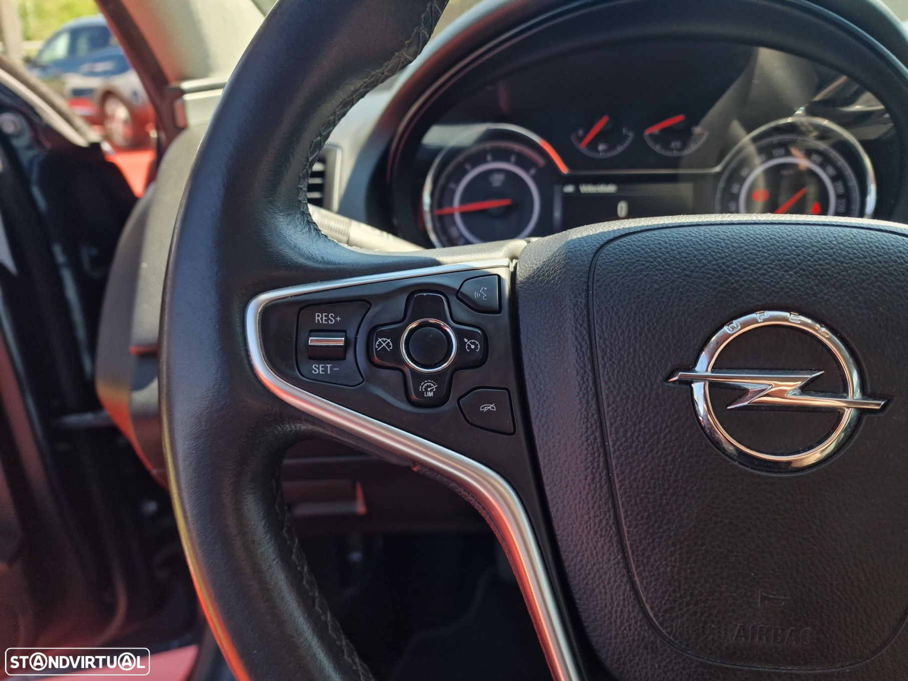 Opel Insignia Sports Tourer 2.0 CDTi Executive S/S - 19