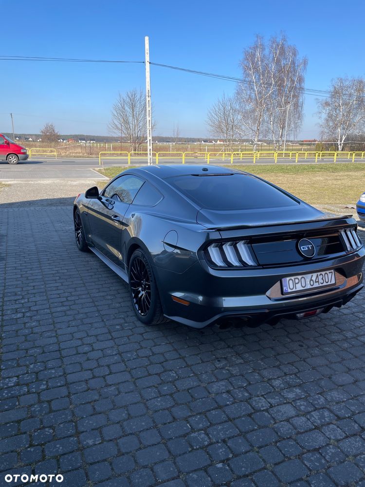Ford Mustang - 7