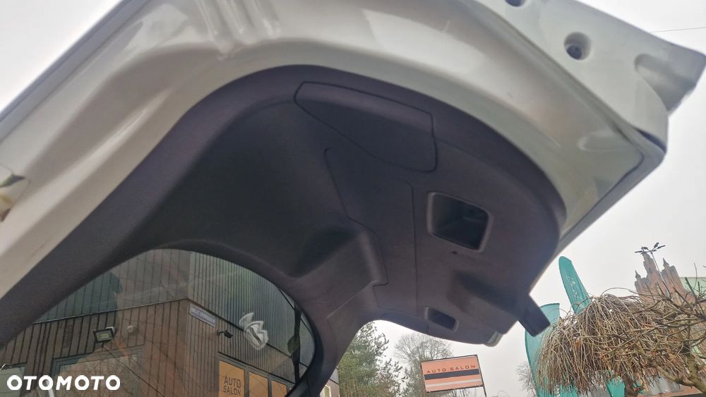 Ford Mondeo 2.0 TDCi Ghia X - 20