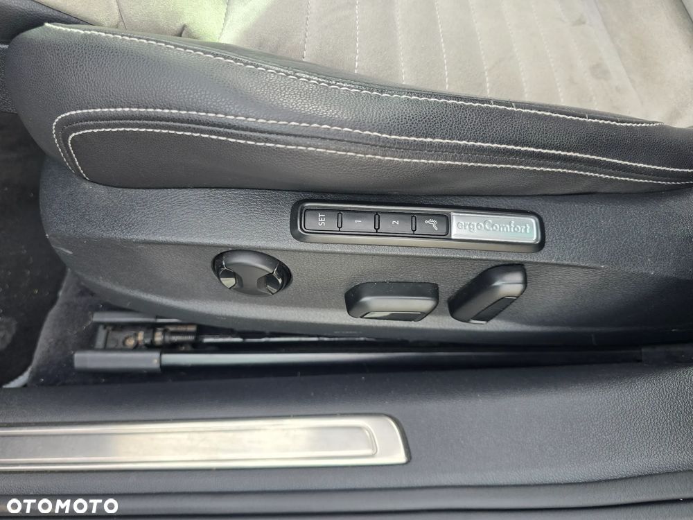 Volkswagen Passat Variant 2.0 TDI Bi-Turbo BMT 4Mot Highline DSG - 18